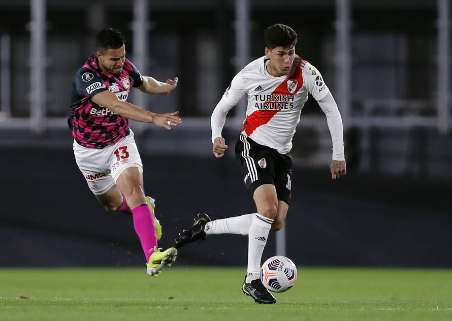 Copa Libertadores - Group D - River Plate v Santa Fe