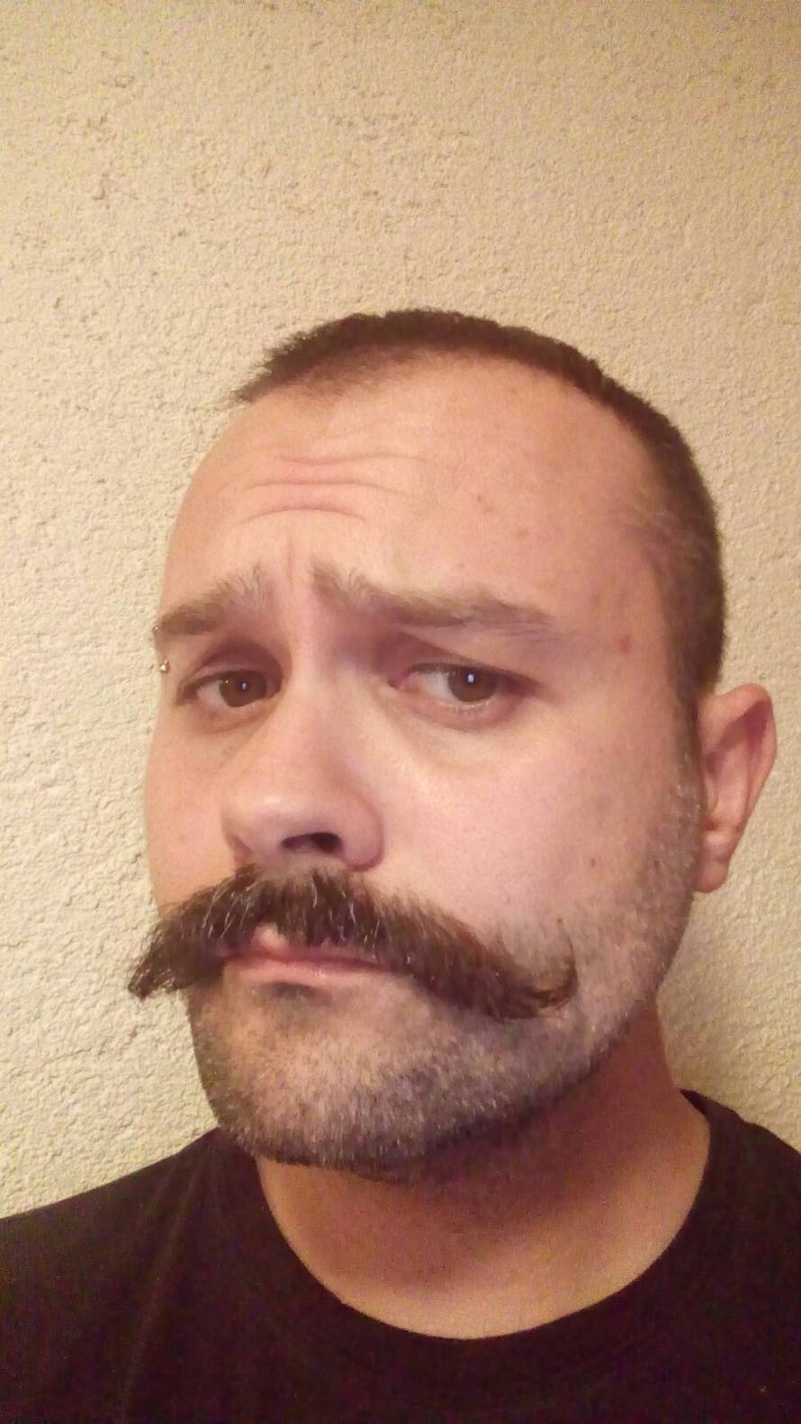 Movember: Pogledajte galeriju brkova koji puštaju čitatelji