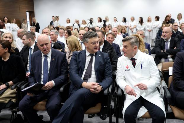 Zagreb: Svečano otvorenje cjelovito obnovljene zgrade KB Merkur