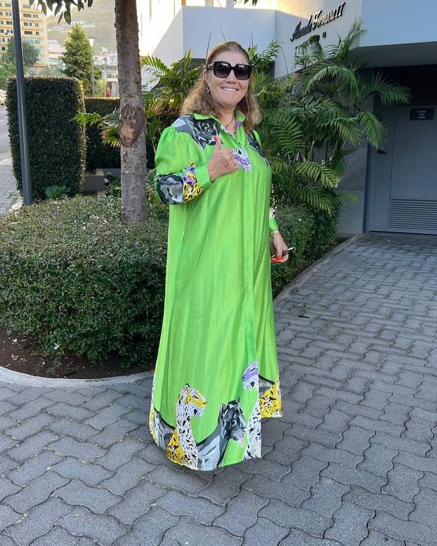 FOTO Mama Cristiana Ronalda nosi komplet od samo 17,99 €