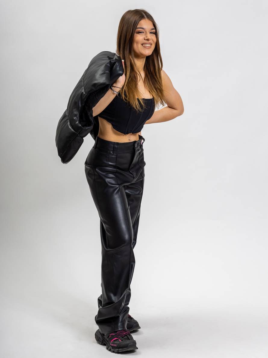 Lu Dedić uoči Dore nam otkriva: Baka Gabi najbolje zna, s tatom Matijom volim igrati košarku...