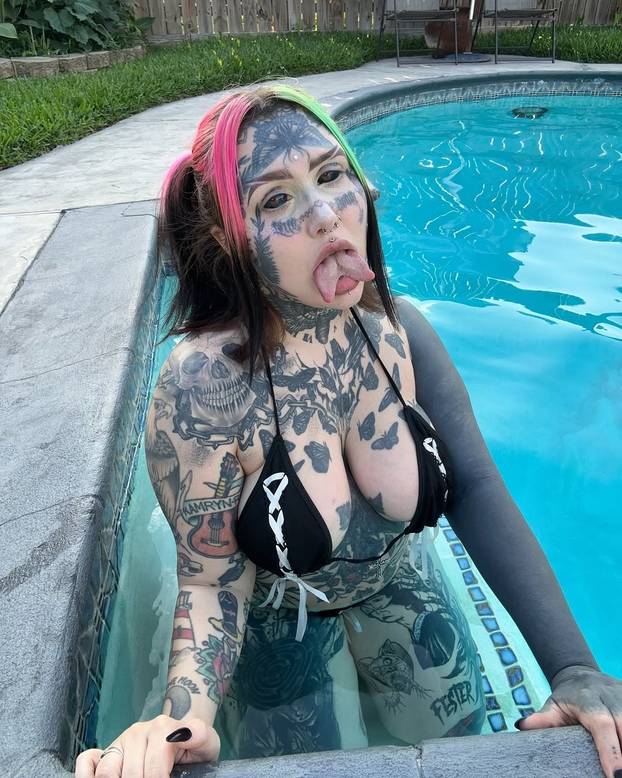 FOTO Zastrašujuće! U ruku je ugradila srce, a razrezala jezik. Šokirat ćete se kako je izgledala