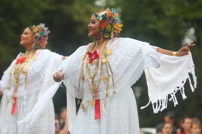 Skupine iz Slovačke i Paname zaplesale na Međunarodnom festivalu folklora u Karlovcu