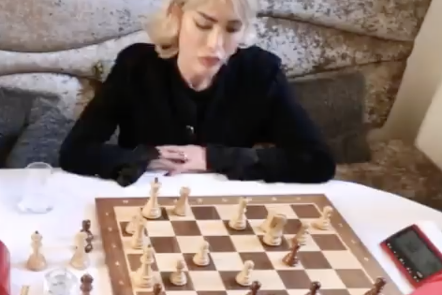Eni Sukunda  Zagreb: Poznati sudjelovali na humanitarnom šahovskom turniru