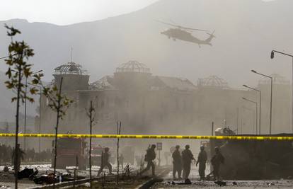 Pet NATO vojnika poginulo u padu letjelice u Afganistanu