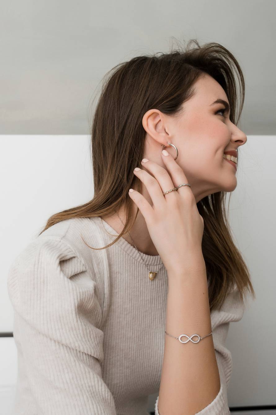 Moderni i elegantni nakit stvoren za ljubiteljice sjaja