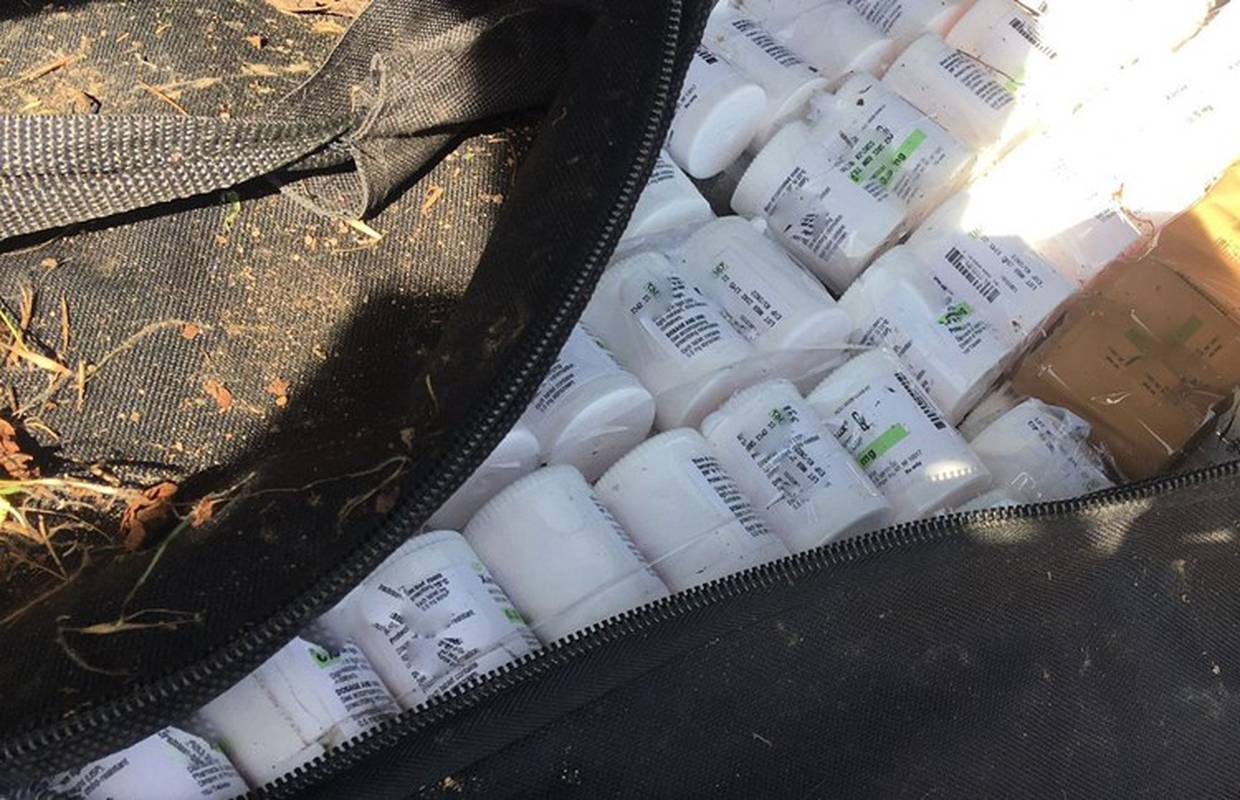 Vukovar: Policija im u vozilima našla čak 354 tisuća tableta