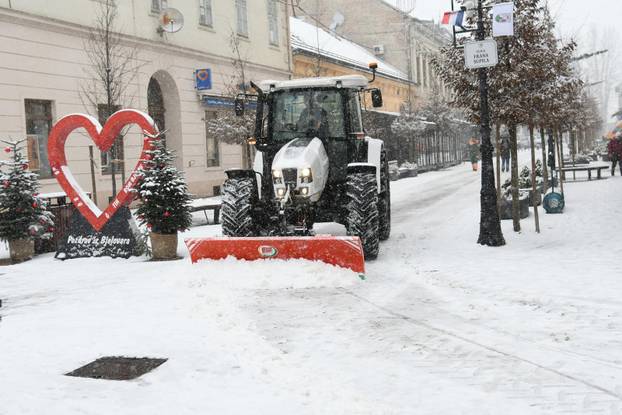 Prvi ovogodišnji snijeg u Bjelovaru