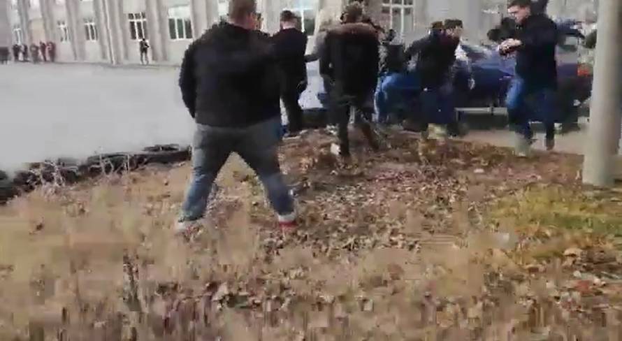 Utrka strave u Zagrebu! Jurio u BMW-u i zabio se u publiku