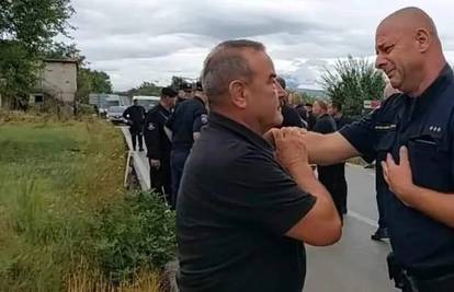 VIDEO Policajac se rasplakao dok je privodio HOS-ovca Skeju