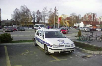 Vozači parkiraju gdje god stignu riskirajući kaznu