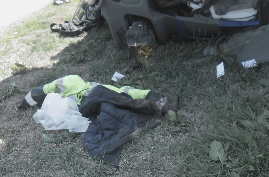 Gundinci: Dvoje ozlijeđenih u nesreći, prevrnuo se kamion