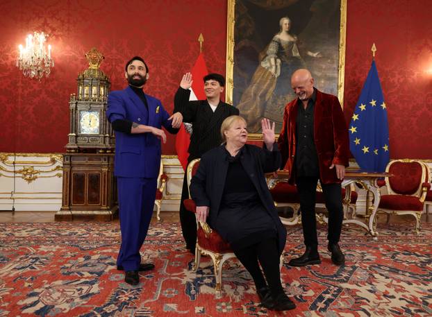 President Alexander Van der Bellen welcomes former Austrian ESC contestants in Vienna