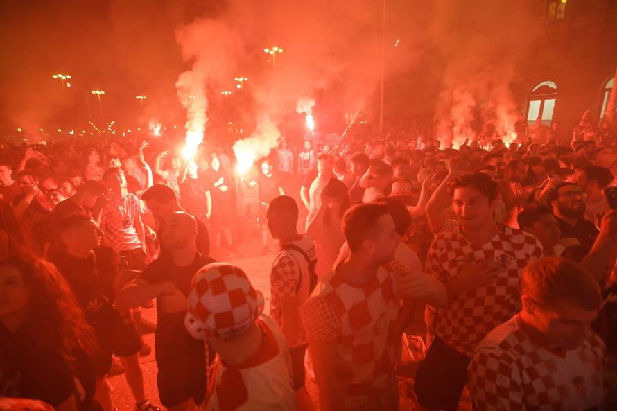 Zagreb: Slavlje na trgu nakon gola Hrvatske 