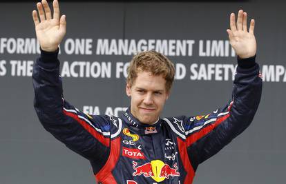 Kralju kvalifikacija Sebastianu Vettelu osmi 'pole-position'