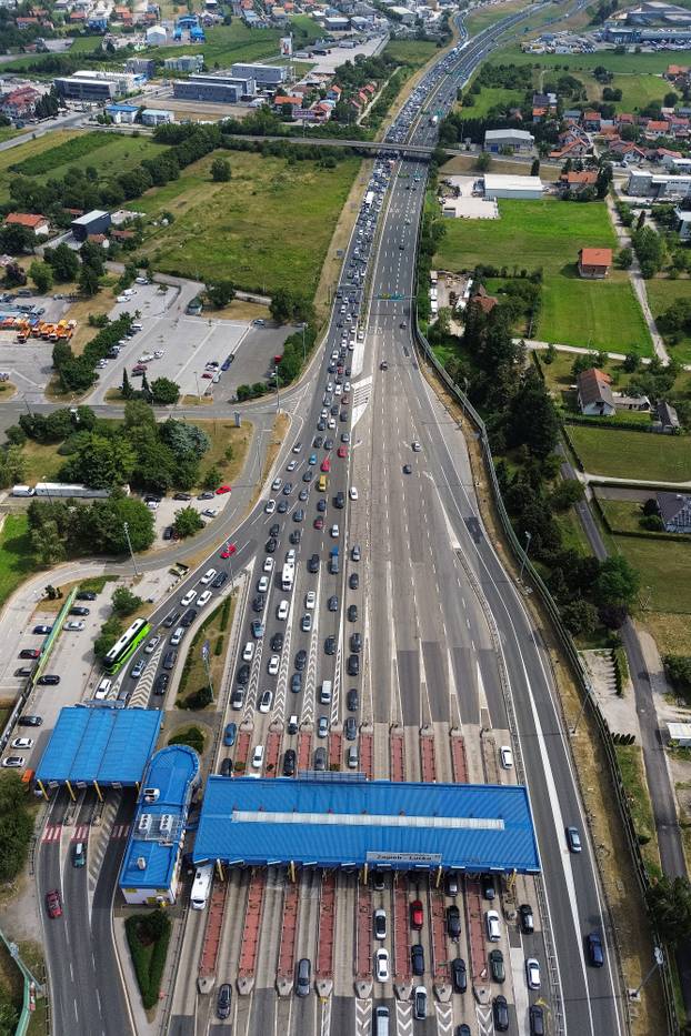 Zagreb: Snimke iz zraka kilometarskih kolona na A1