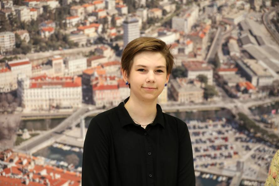 Rijeka: Dobitnica državne nagrade ''Luka Ritz'' Korina Barak na prijemu s učenicima osnovnih škola