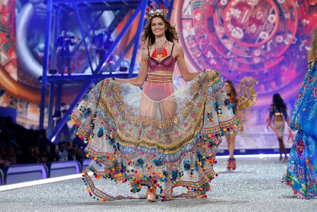 Model Barbara Fialho presents a creation during the 2016 Victoria's Secret Fashion Show at the Grand Palais in Paris