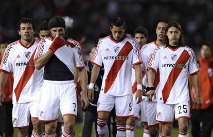 River Plate je blizu ispadanja, huligani htjeli tući svoje igrače