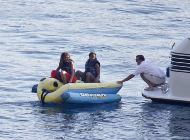 ARHIVA - 2009. Dubrovnik: R'n'B zvijezda Beyonce s Jay Z-jem plovi dubrova?kim akvatorijem