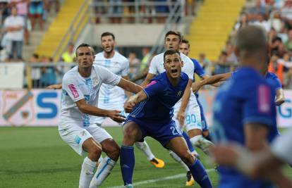 Čuvaj se riječke bure: Derbi na Rujevici u polarnim uvjetima...