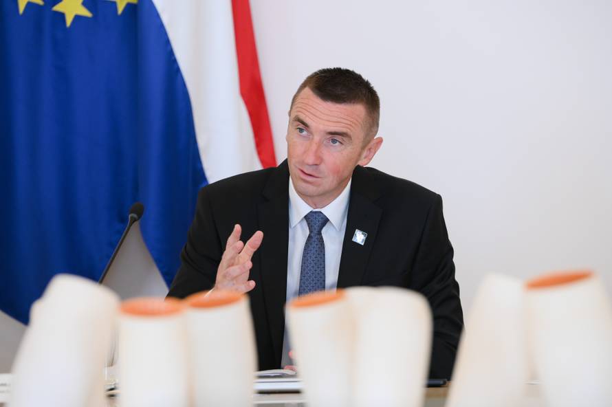 Prva sjednica povjerenstva Ivana Penave: 'Pridonosi političkoj zrelosti društva'