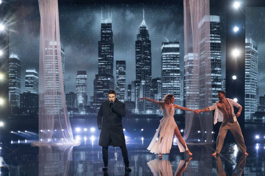 Napeto izjednačenje pa pobjedu odnijela Stela Rade sa hitom iz 2015.: 'Sad sam najviše uživala'