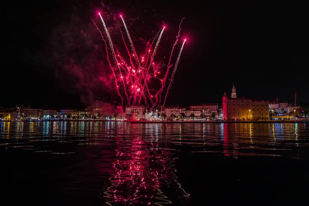Split: Vatromet povodom proslave Sv Dujma, zaštitnika grada Splita