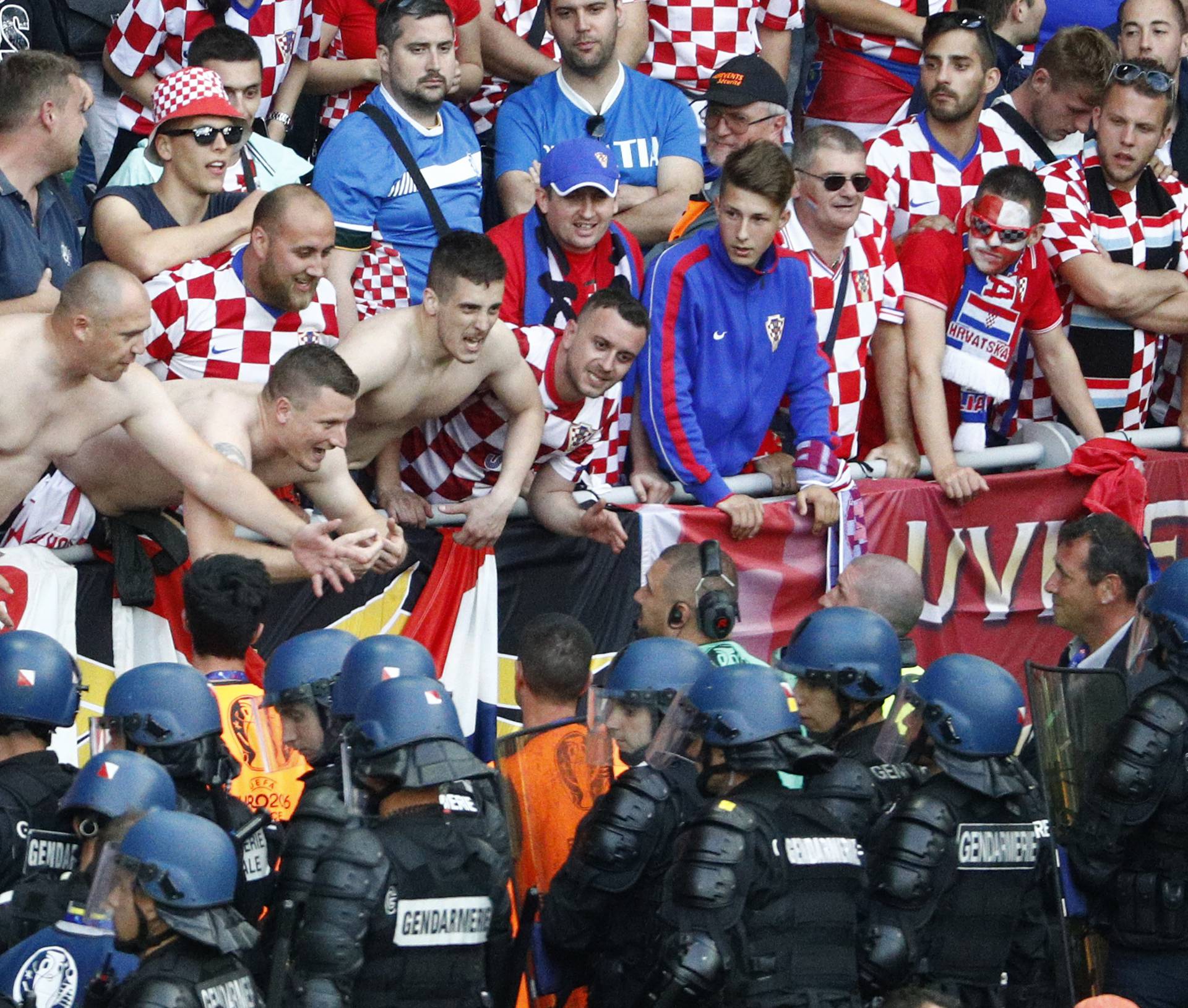 Czech Republic v Croatia - EURO 2016 - Group D