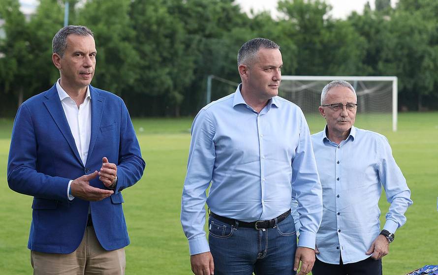 Zagreb: Rudeš uz odličnu atmosferu svojih navijača proslavio naslov prvaka i ulazak u prvu HNL