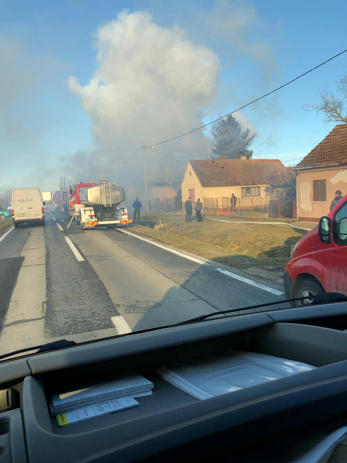 Planula kuća u Osijeku: 'Vidio sam jaki, gusti dim iz daljine...'