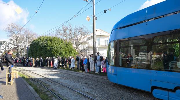 Zagreb: Ogromna gužva na žičari nakon što je na Sljemenu pao snijeg