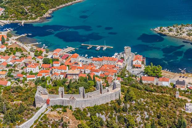 Medieval,Town,Mali,Ston,In,Dubrovnik,Area,At,The,One