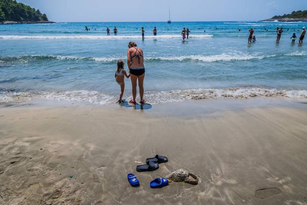 Lumbarda: Pjesčana plaža Pržina na južnoj strani Korčule 