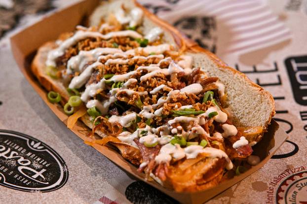 Zagreb: PLACe market na tržnici Dolac posjetili brojni Zagrepčani