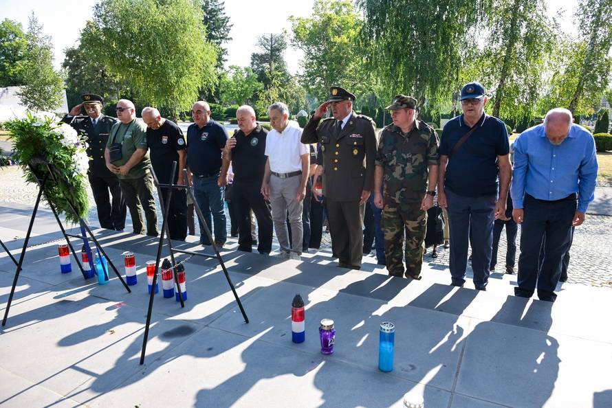 Zagreb: Tomislav Tomašević položio vijenac u povodu obilježavanja Dana pobjede i domovinske zahvalnosti