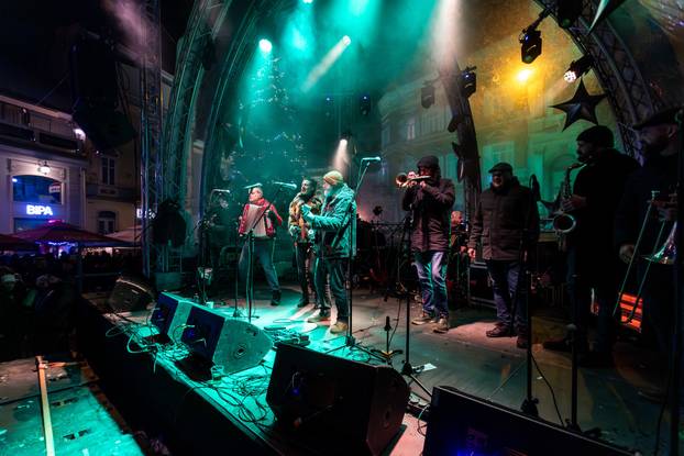 Pula: Doček na Portarati uz Ivana Licula i Gustafe