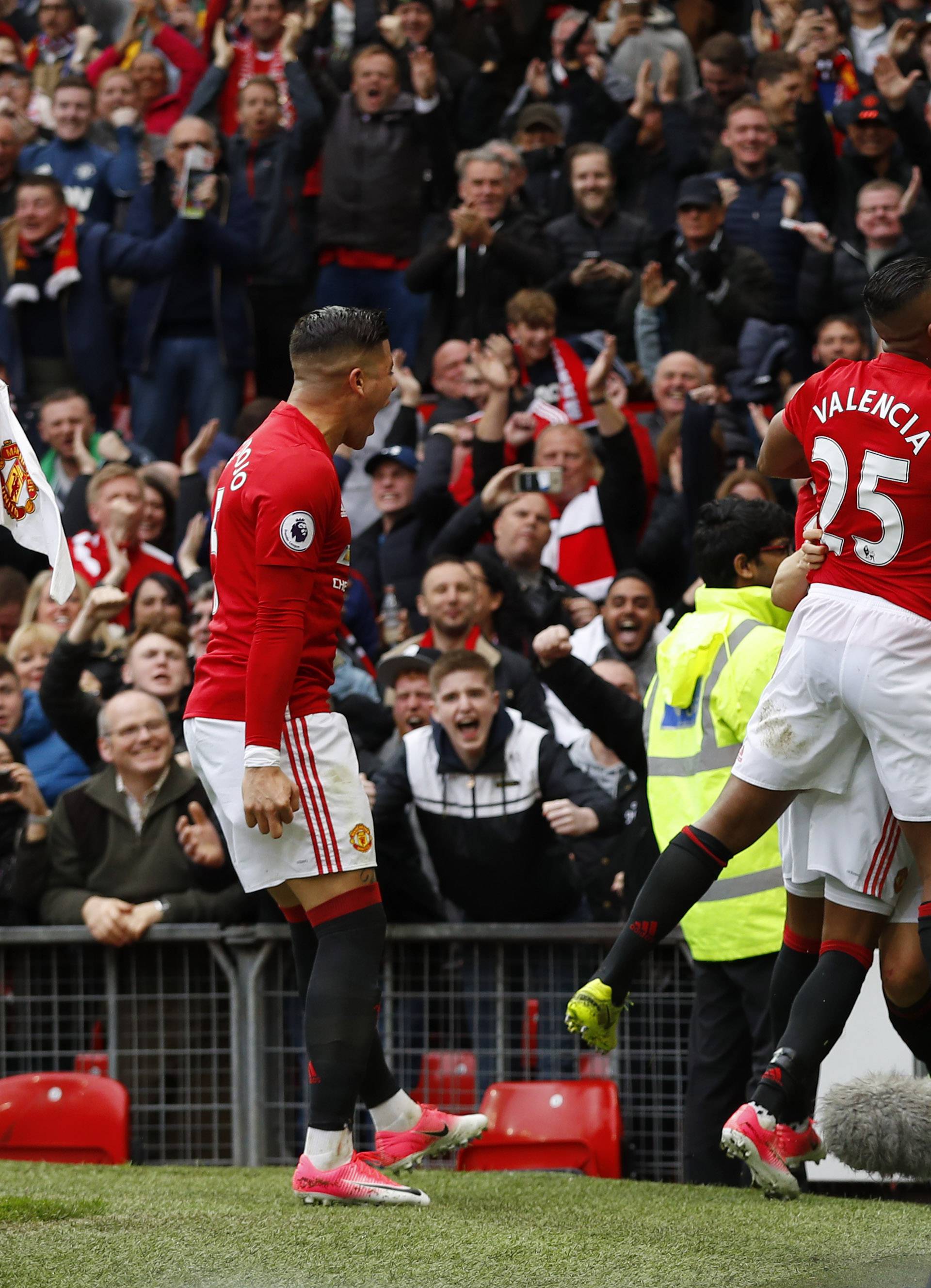 Manchester United's Ander Herrera celebrates scoring their second goal with team mates