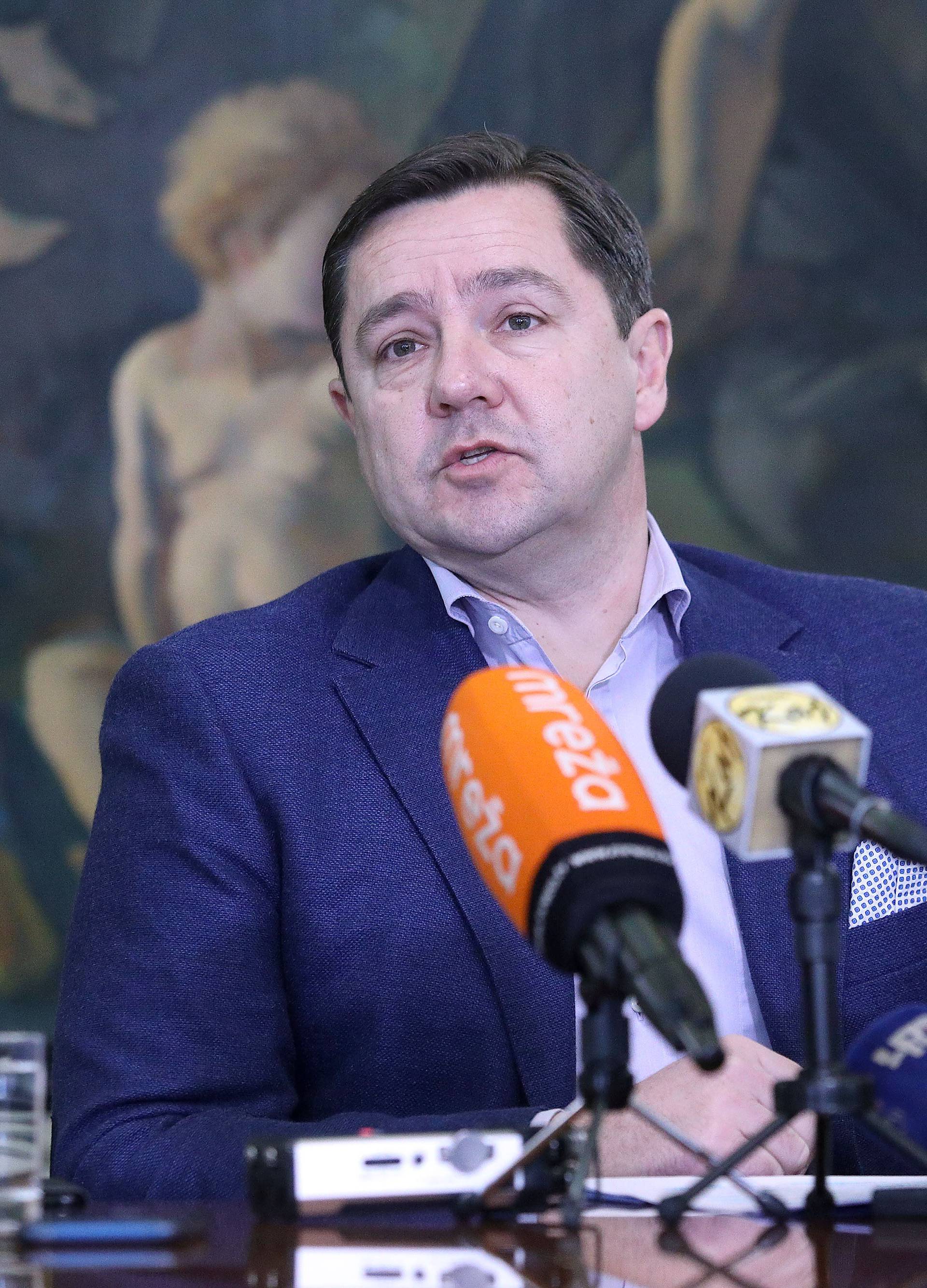 Mikulić (HDZ): Ako Bandić želi uštedu nek' prvo krene od sebe