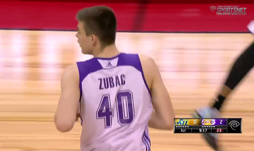 Sjajni Zubac: "Double-double" za Lakerse na oproštaju od lige