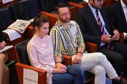 Amanda Knox traži financijsku pomoć za financiranje svadbe