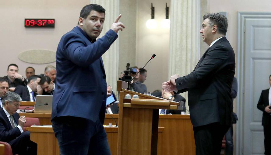 U Vladi kažu: Plenković je htio samo nešto pitati Grmoju...