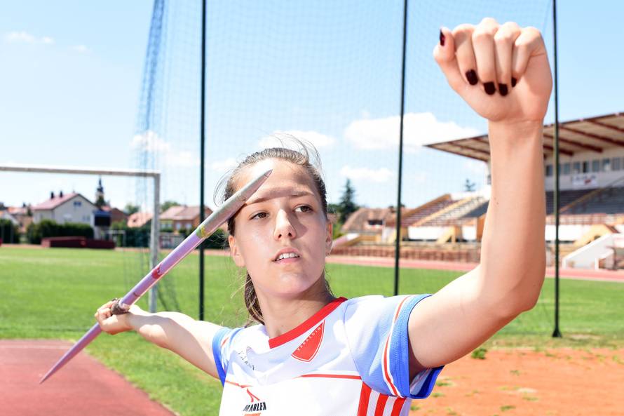 Bacala rakete, a sad prvakinja: Franja (18) nova je Sara Kolak