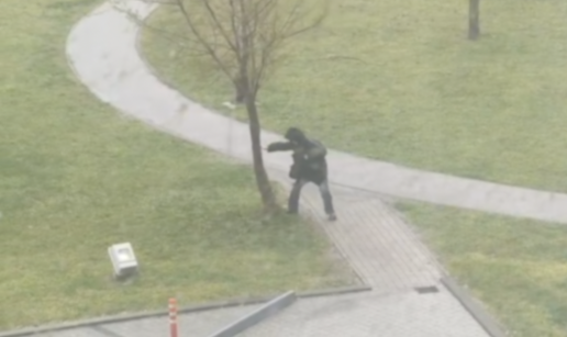 VIDEO Jak vjetar Zagrep&ccaron;anima stvarao probleme: 'Nije mogla otvoriti vrata auta, u&zcaron;as...'