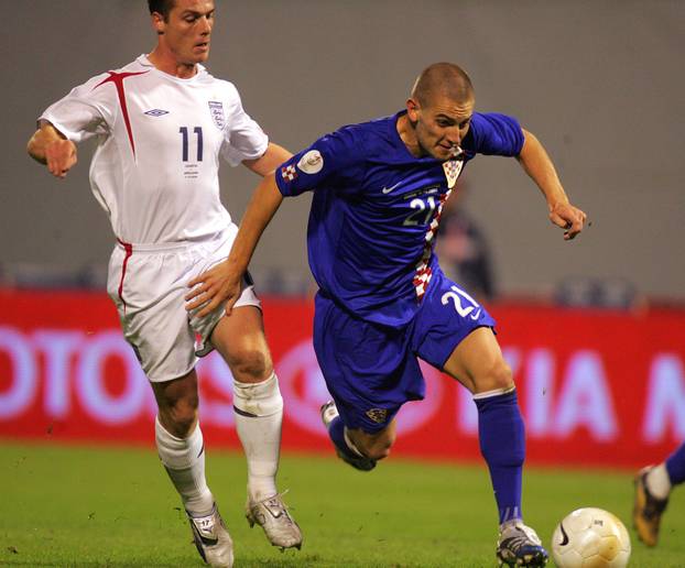 ARHIVA - 2006. Zagreb: Vatreni i "maksimirska krtica" srušili su Englesku 