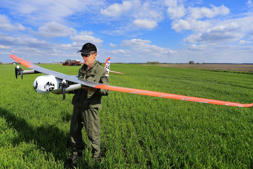 Snimanje oranica: Za preciznu  poljoprivredu koriste  dronove