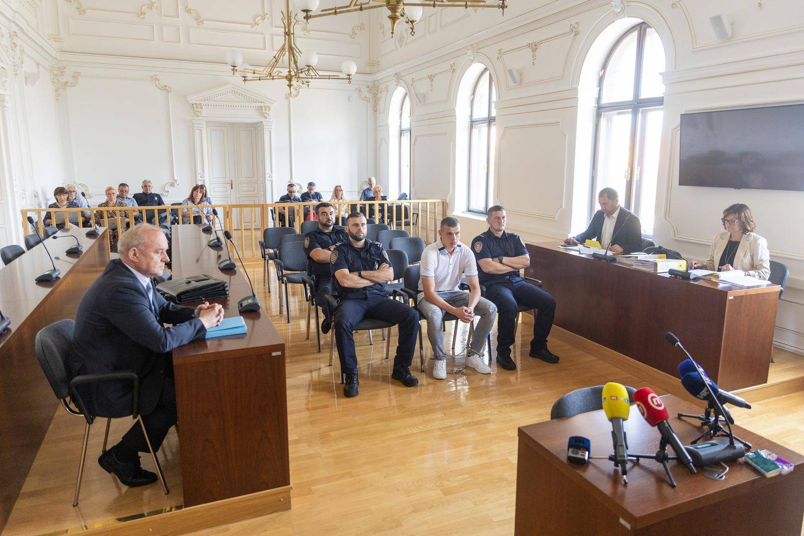 Osijek: Suđenje policajcu Marku Smažilu za ubojstvo Mirele Berak