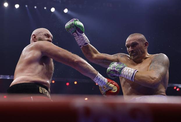 Oleksandr Usyk v Tyson Fury - Heavyweight World Title