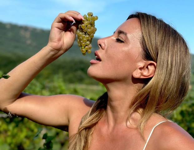 FOTO Nives Celzijus u tangicama