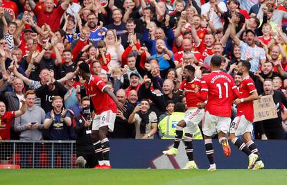 United natrpao Leeds: Pogba namjestio četiri gola, čudesni Fernandes zabio hat-trick...